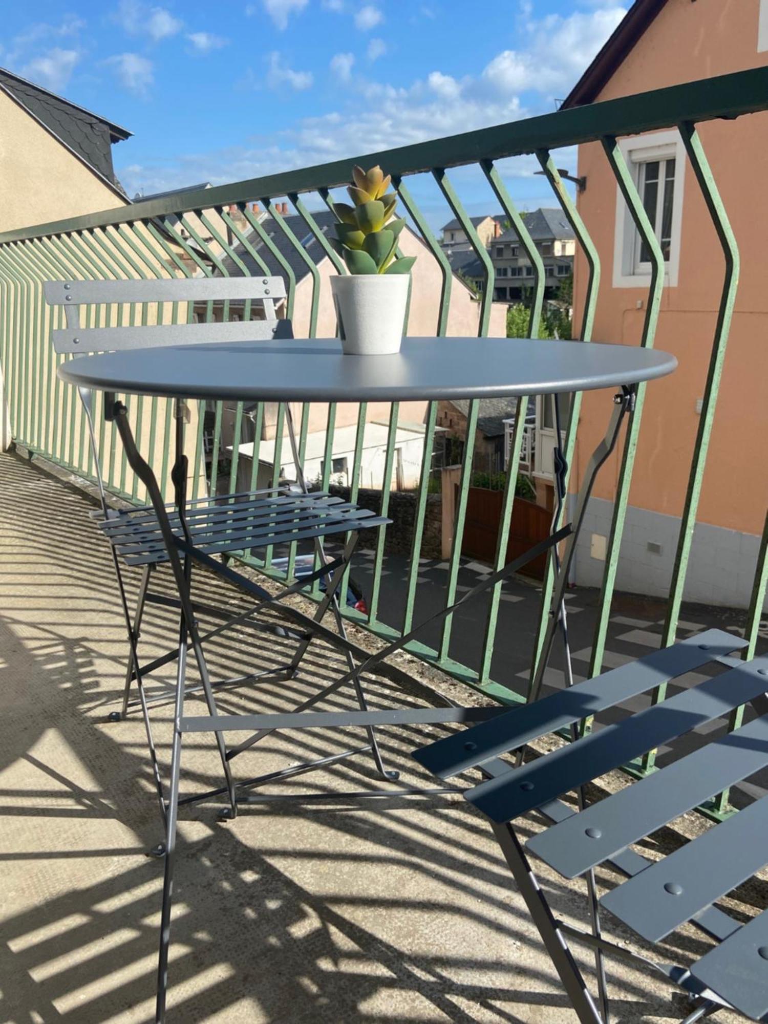 L'Eldorado Ruthenois - Garage & Terrasse Apartman Rodez Kültér fotó